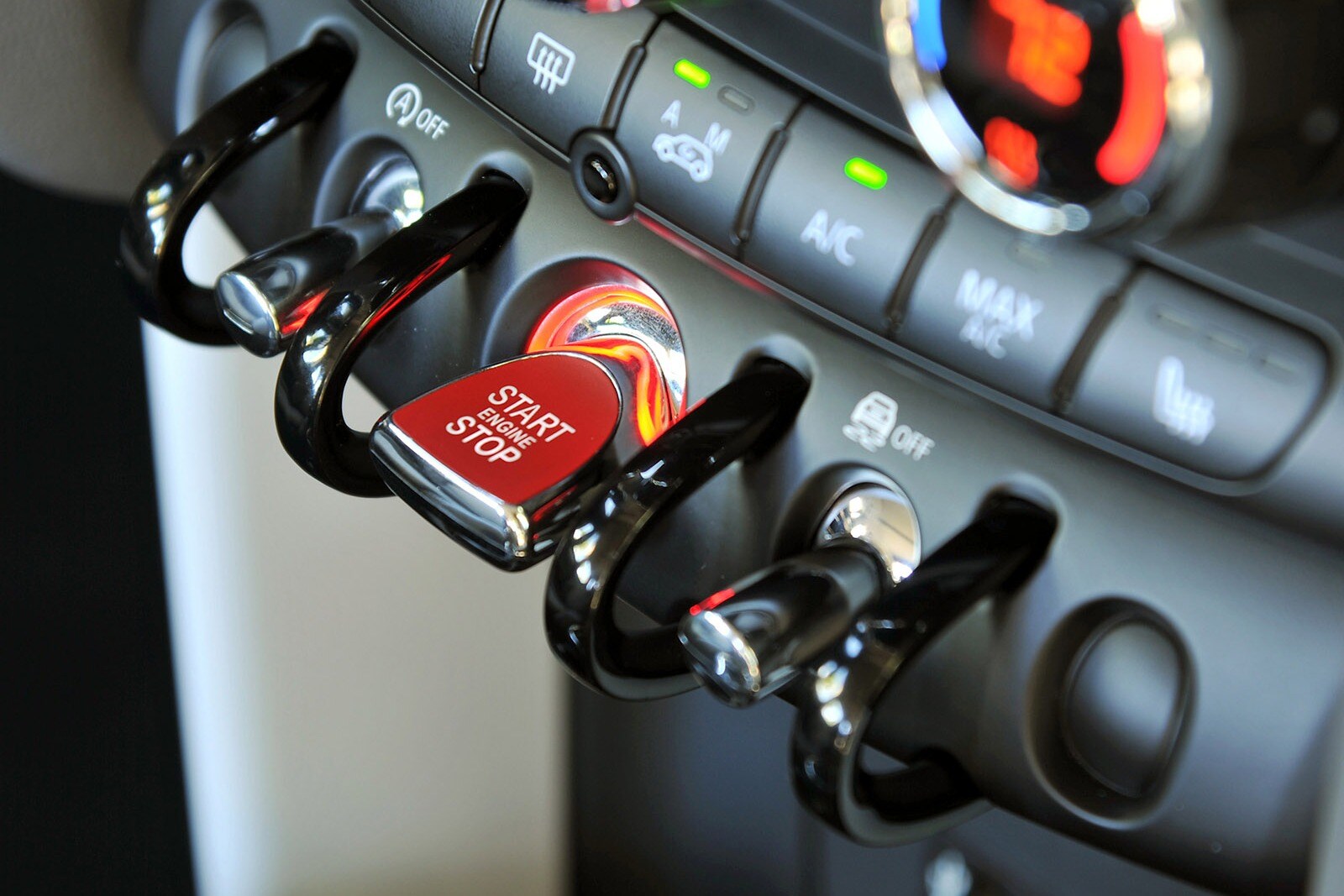 2014 Mini Cooper interior CC