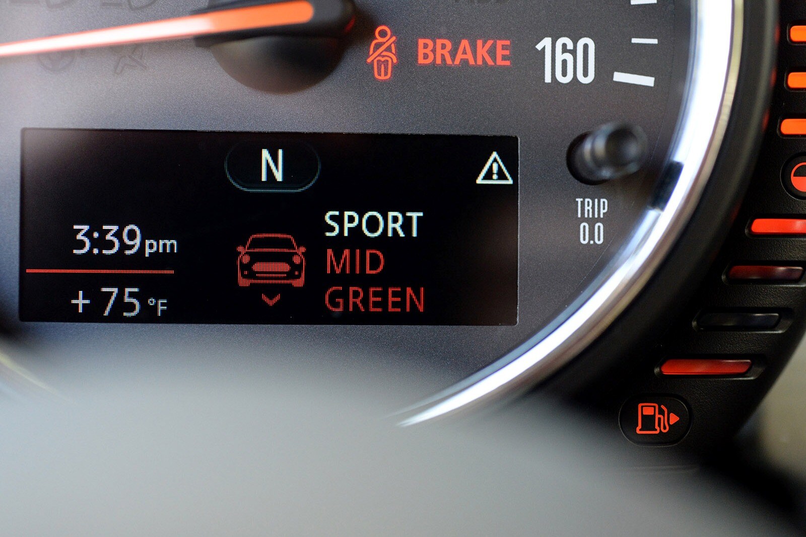 2014 Mini Cooper interior DETAIL