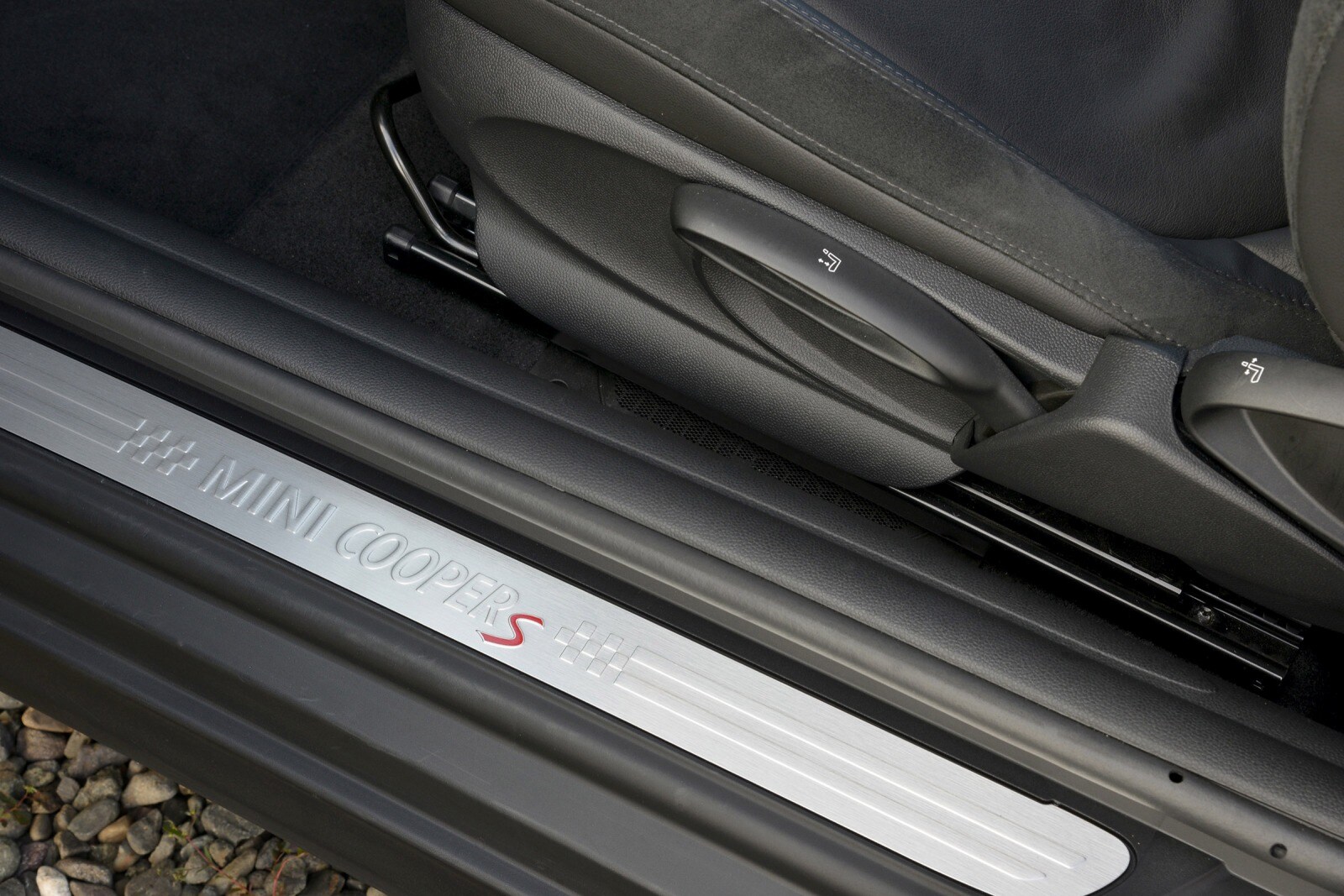 2014 Mini Cooper interior DETAIL