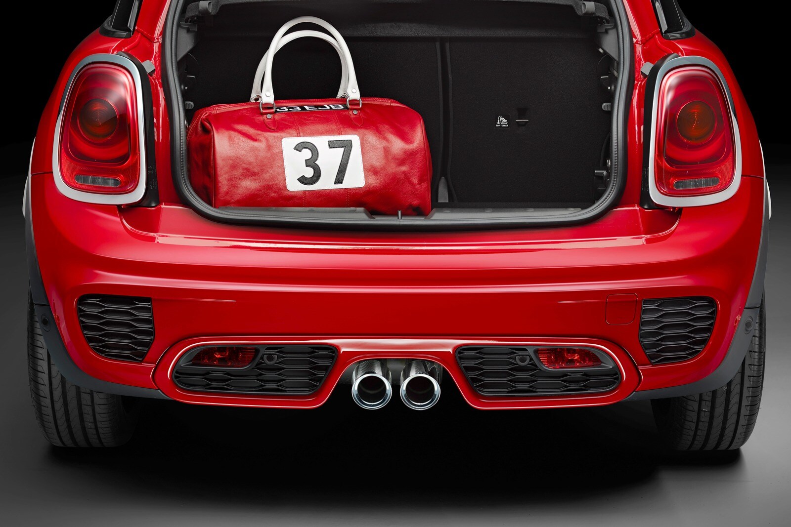 2016 Mini Cooper interior CARGO