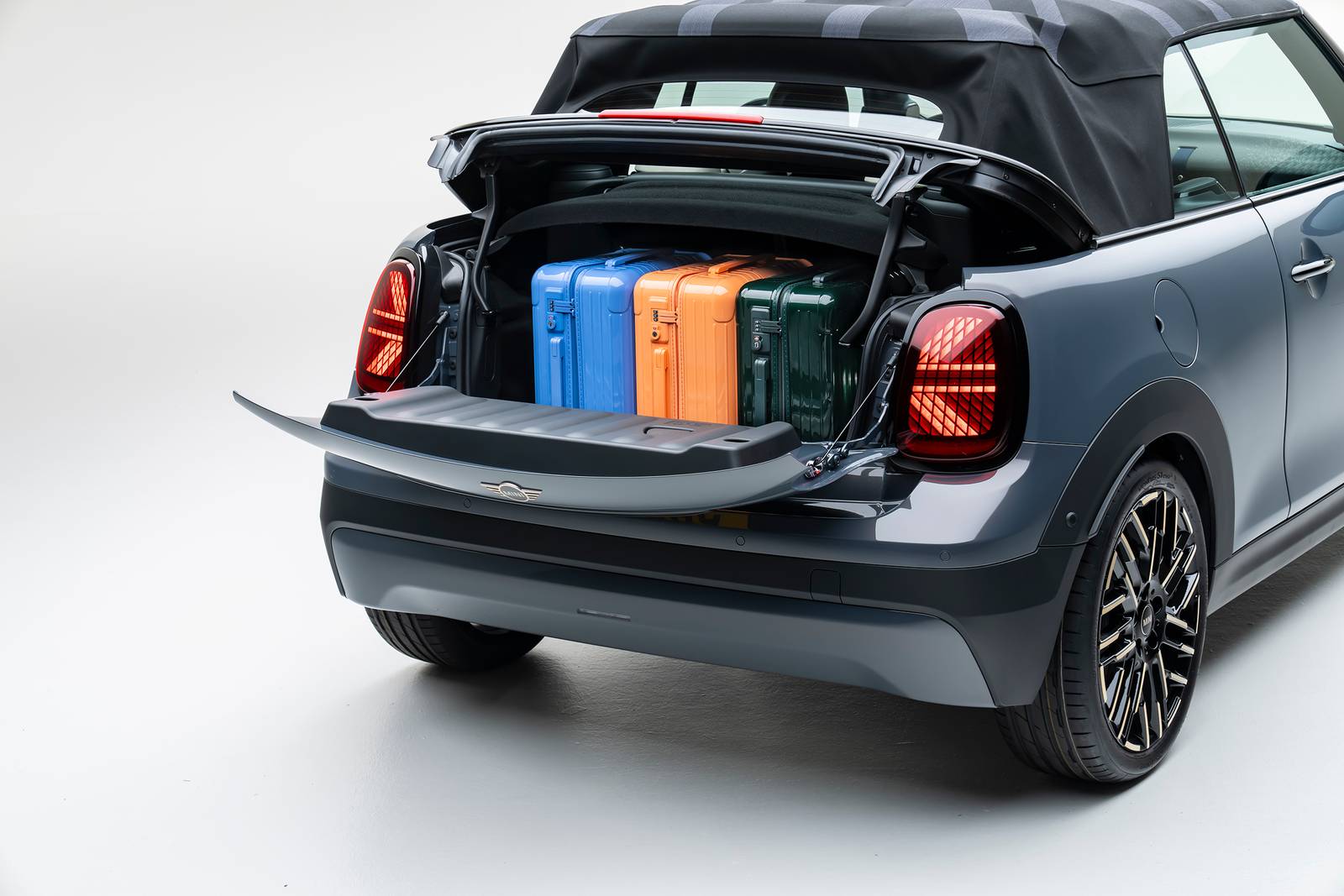 2025 MINI Cooper interior CARGO