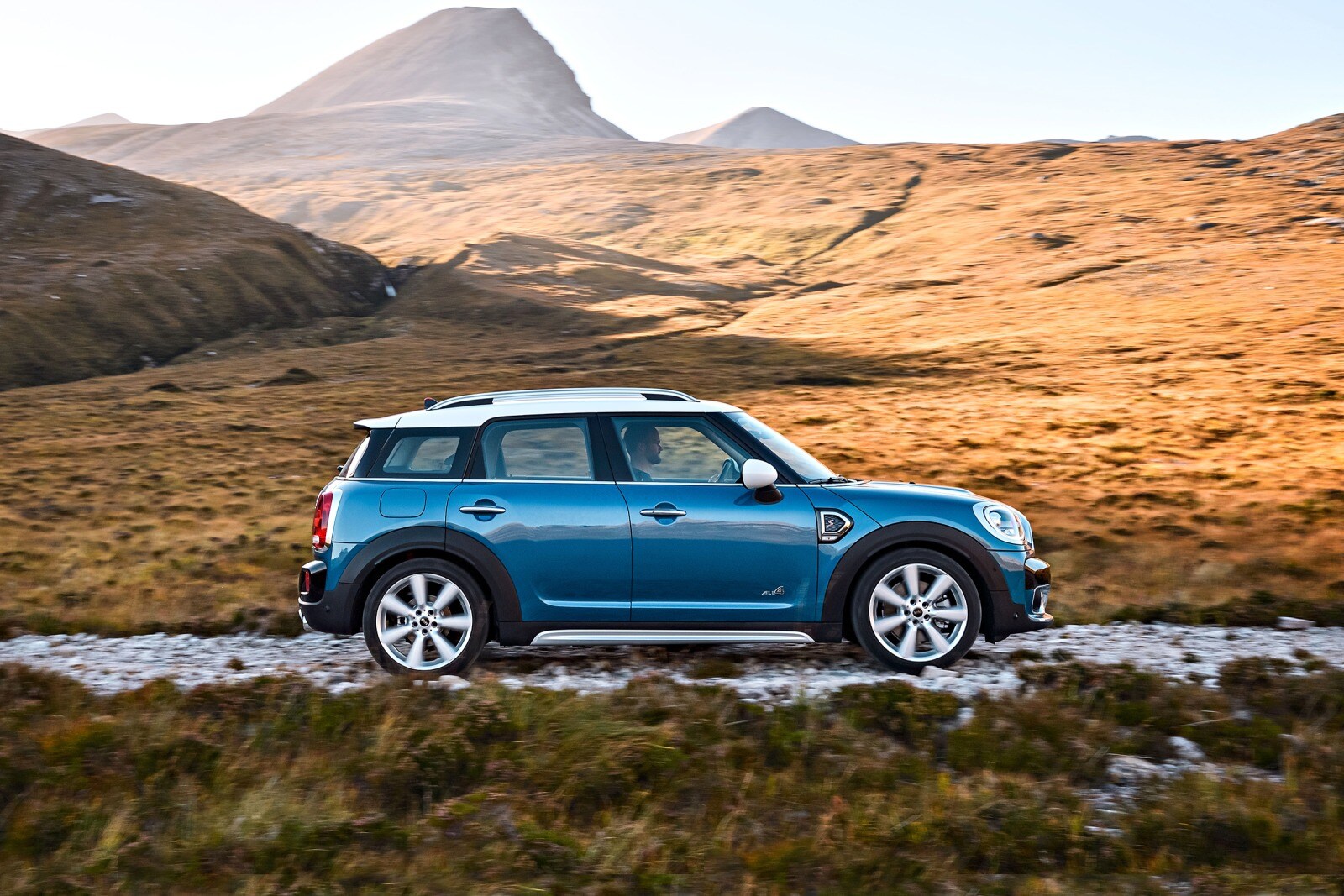 2017 MINI Countryman Cooper S ALL4 Wagon Exterior. Options Shown.