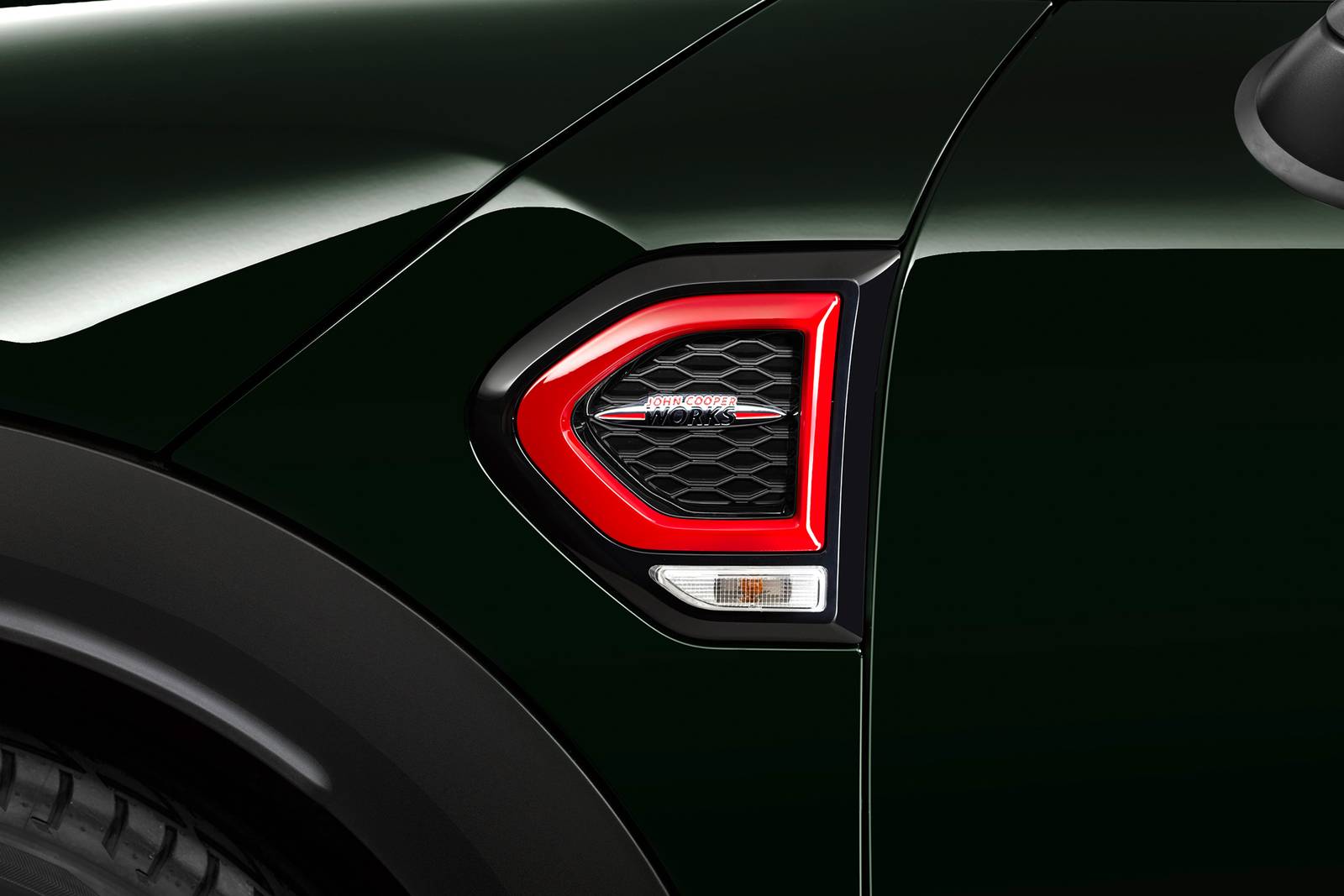 2018 Mini Countryman exterior FBDG