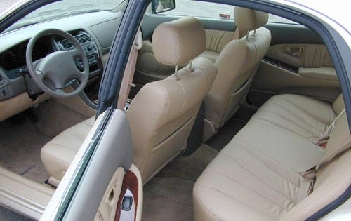 2000 Mitsubishi Diamante exterior E