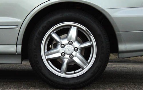 2002 Mitsubishi Diamante VR-X 4dr Sedan