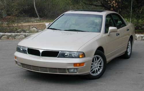 2000 Mitsubishi Diamante LS 4dr Sedan Shown