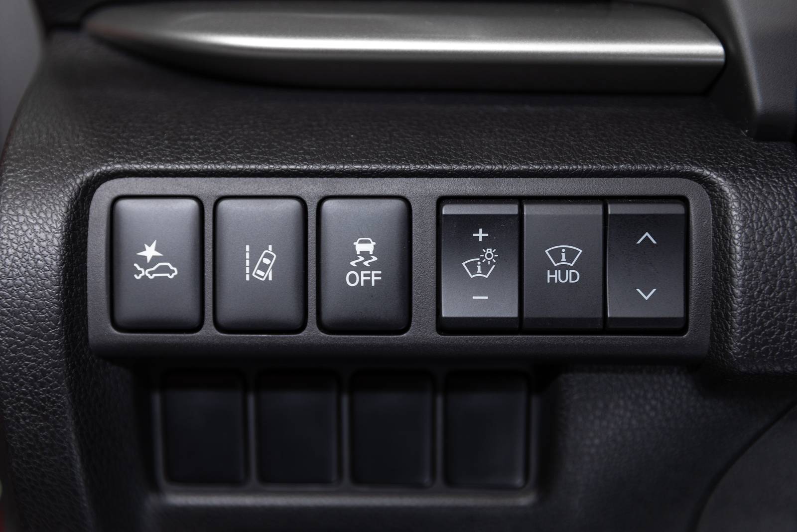 2022 Mitsubishi Eclipse Cross interior DETAIL