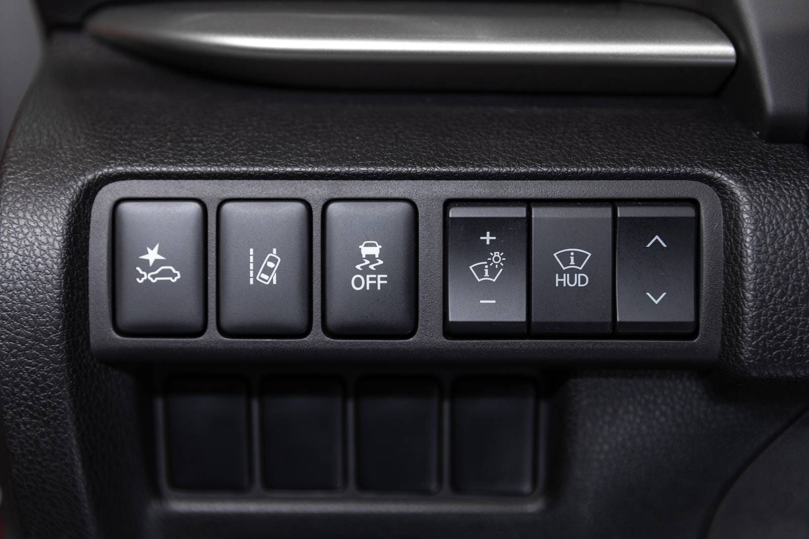 2025 Mitsubishi Eclipse Cross interior DETAIL