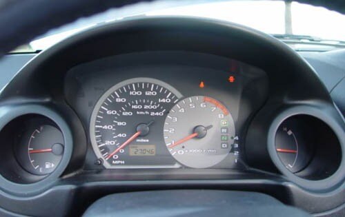 2003 Mitsubishi Eclipse Spyder interior G