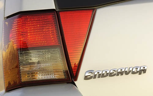 2006 Mitsubishi Endeavor exterior FBDG