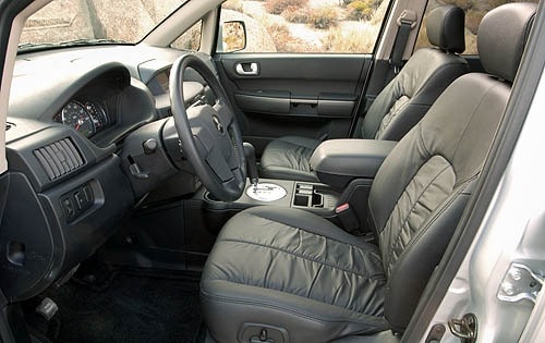 2006 Mitsubishi Endeavor interior I