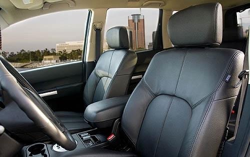 2008 Mitsubishi Endeavor interior I