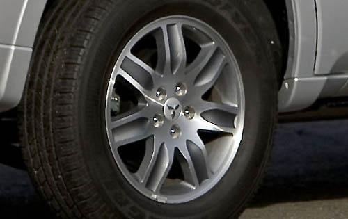 2008 Mitsubishi Endeavor exterior W