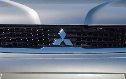 2011 Mitsubishi Endeavor exterior FBDG