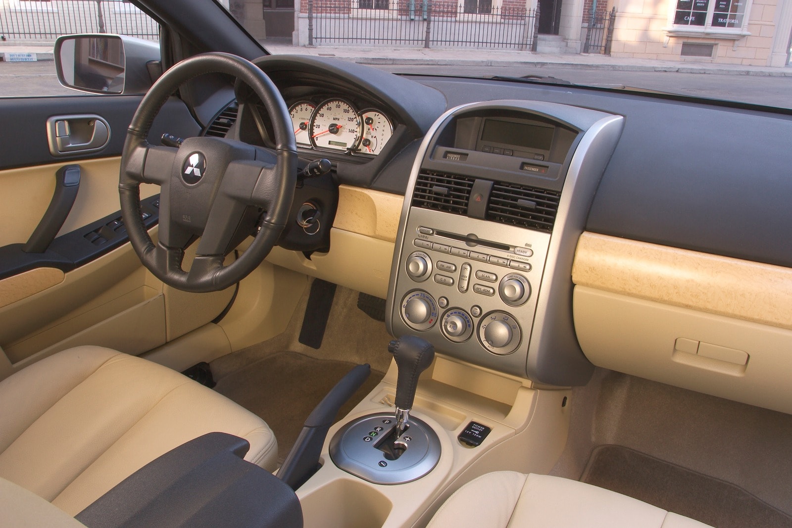 2007 Mitsubishi Galant interior D