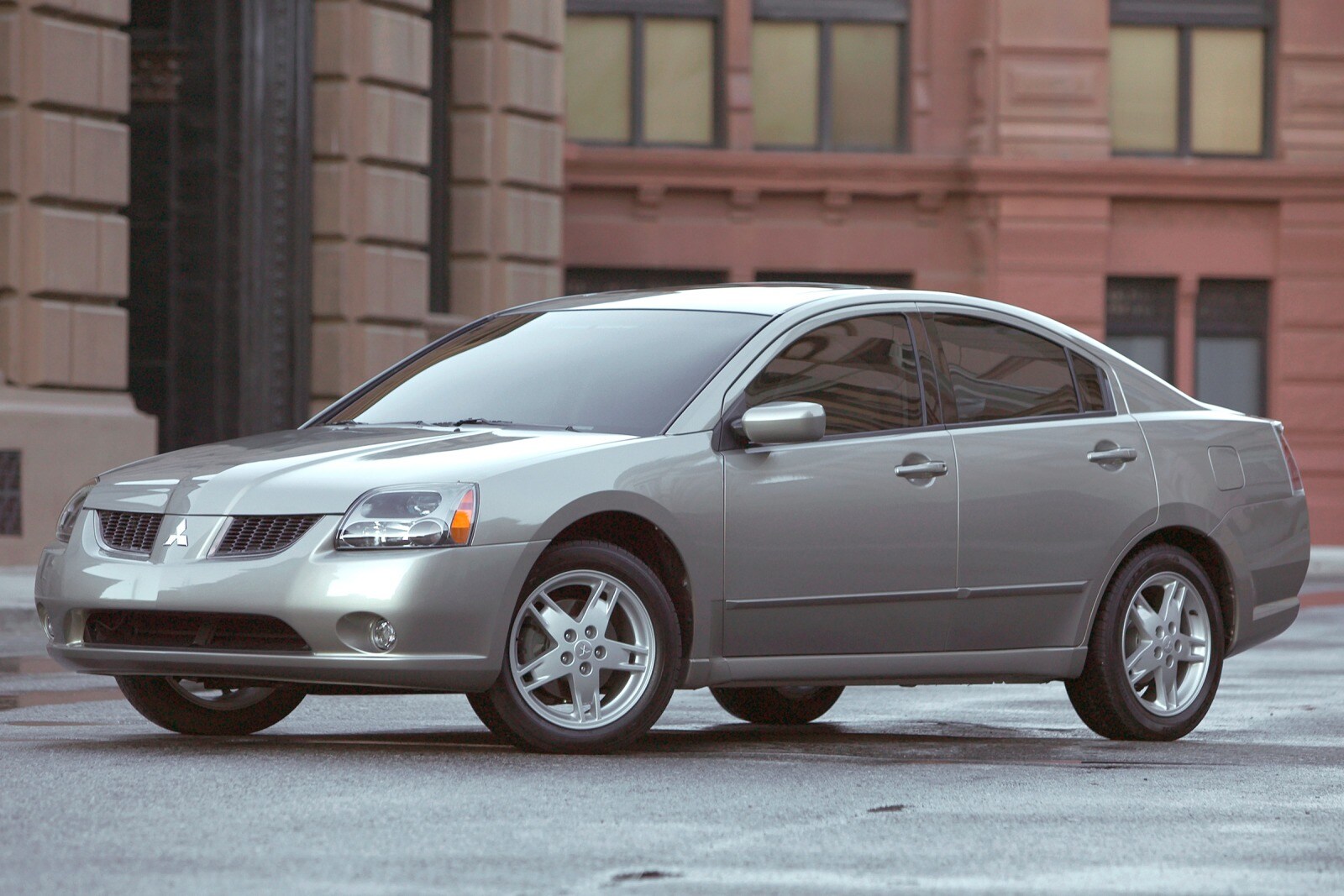 2007 Mitsubishi Galant GTS V6 Sedan Exterior