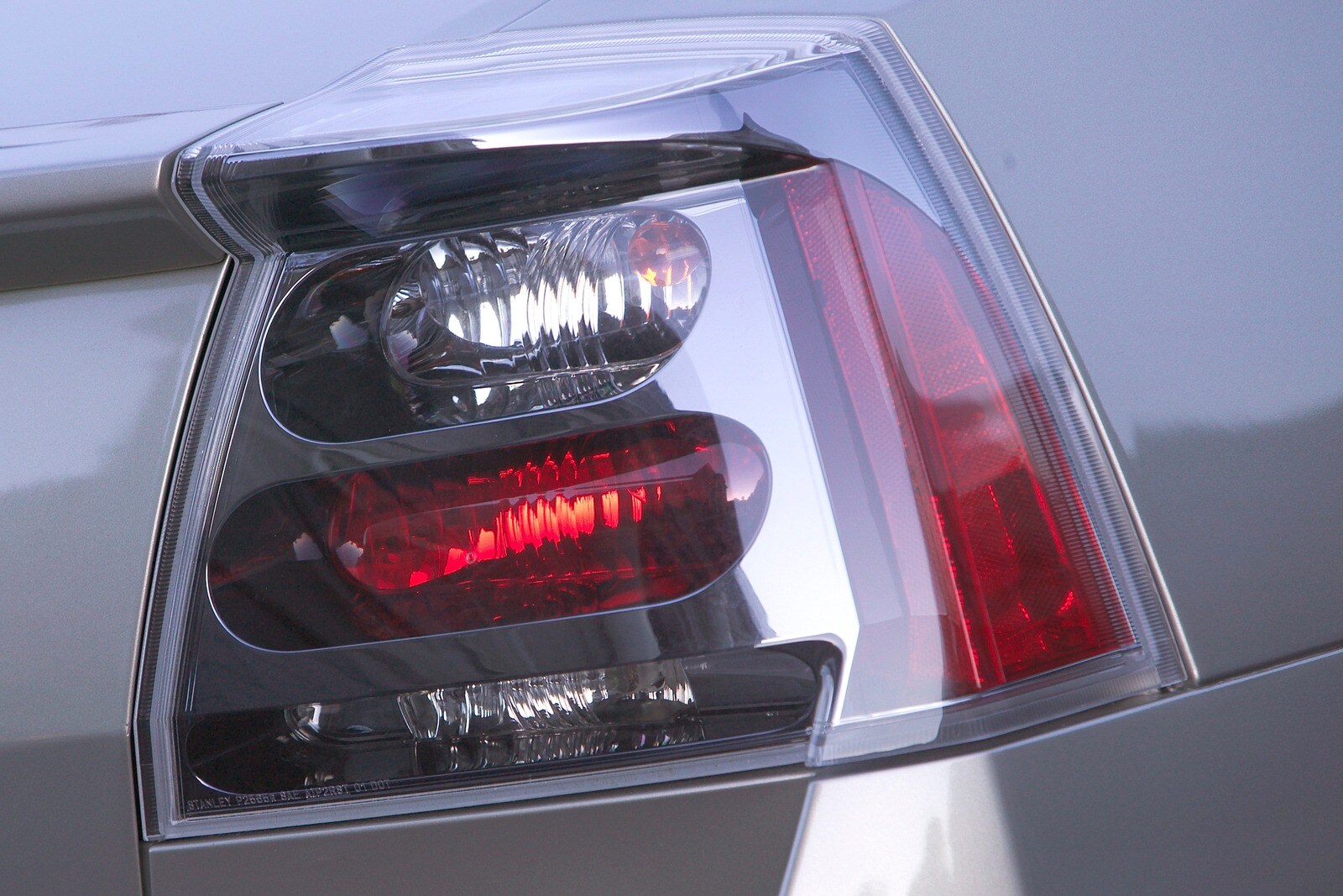 2007 Mitsubishi Galant exterior EDETAIL