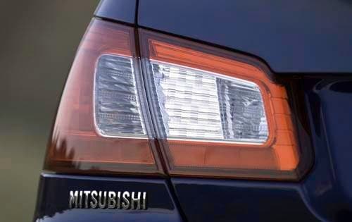 2009 Mitsubishi Galant exterior FBDG