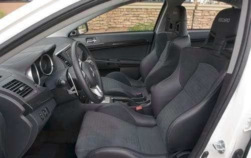 2008 Mitsubishi Lancer interior I