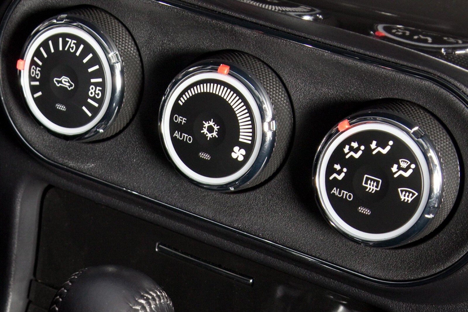 2010 Mitsubishi Lancer Evolution interior CC