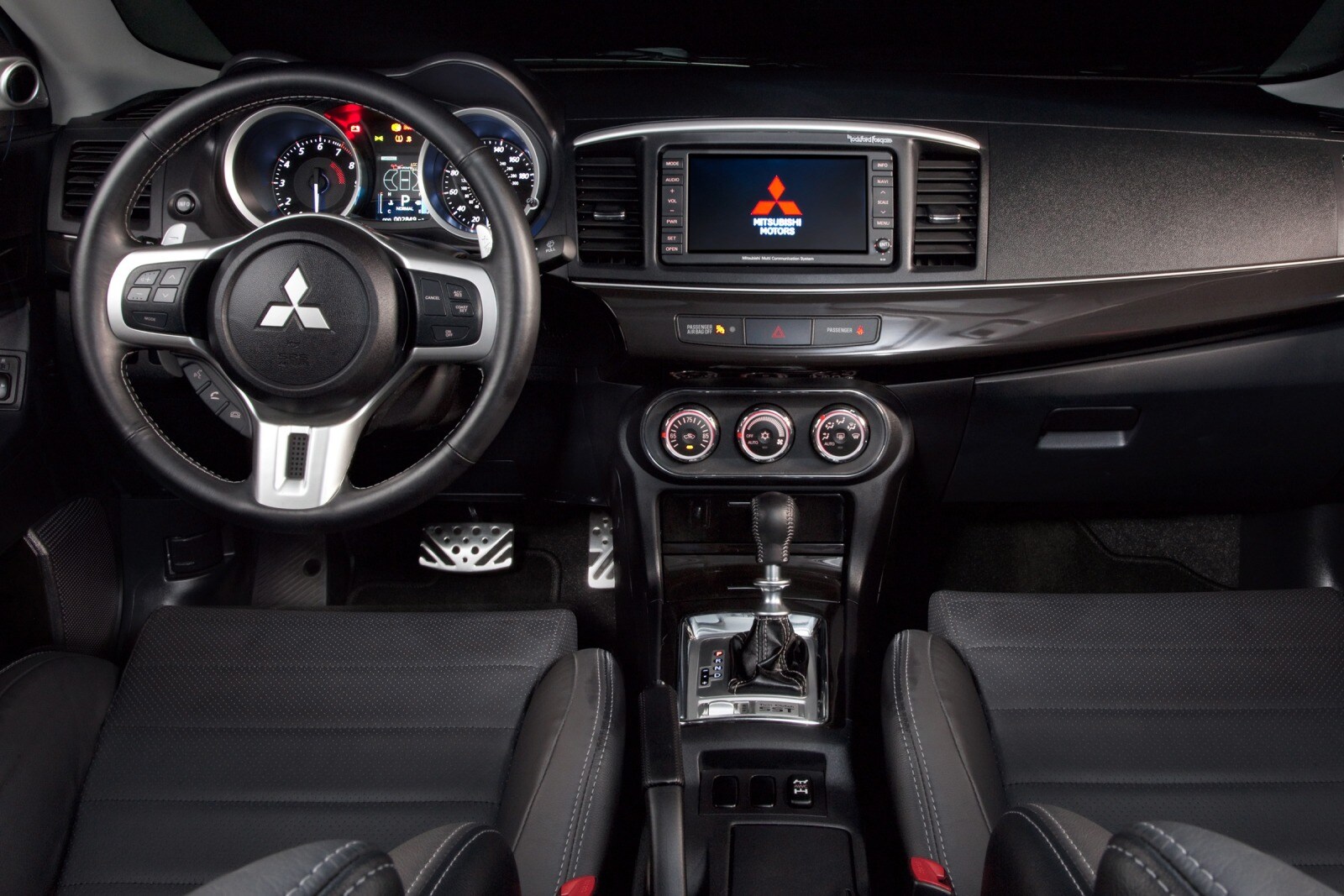 2010 Mitsubishi Lancer Evolution interior D