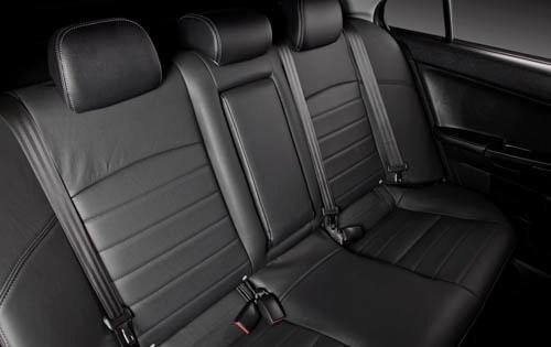 2011 Mitsubishi Lancer interior RI