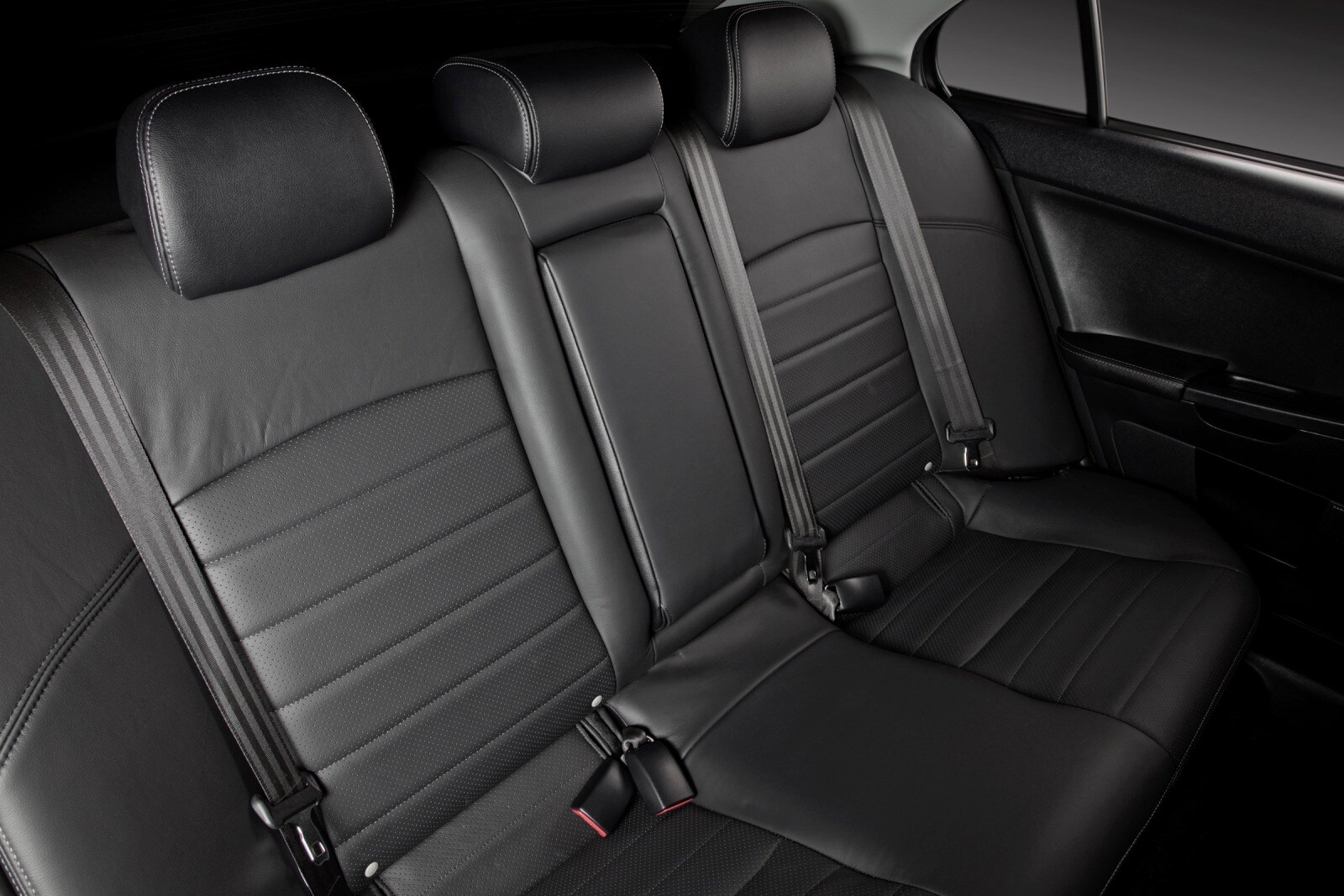 2012 Mitsubishi Lancer interior RI
