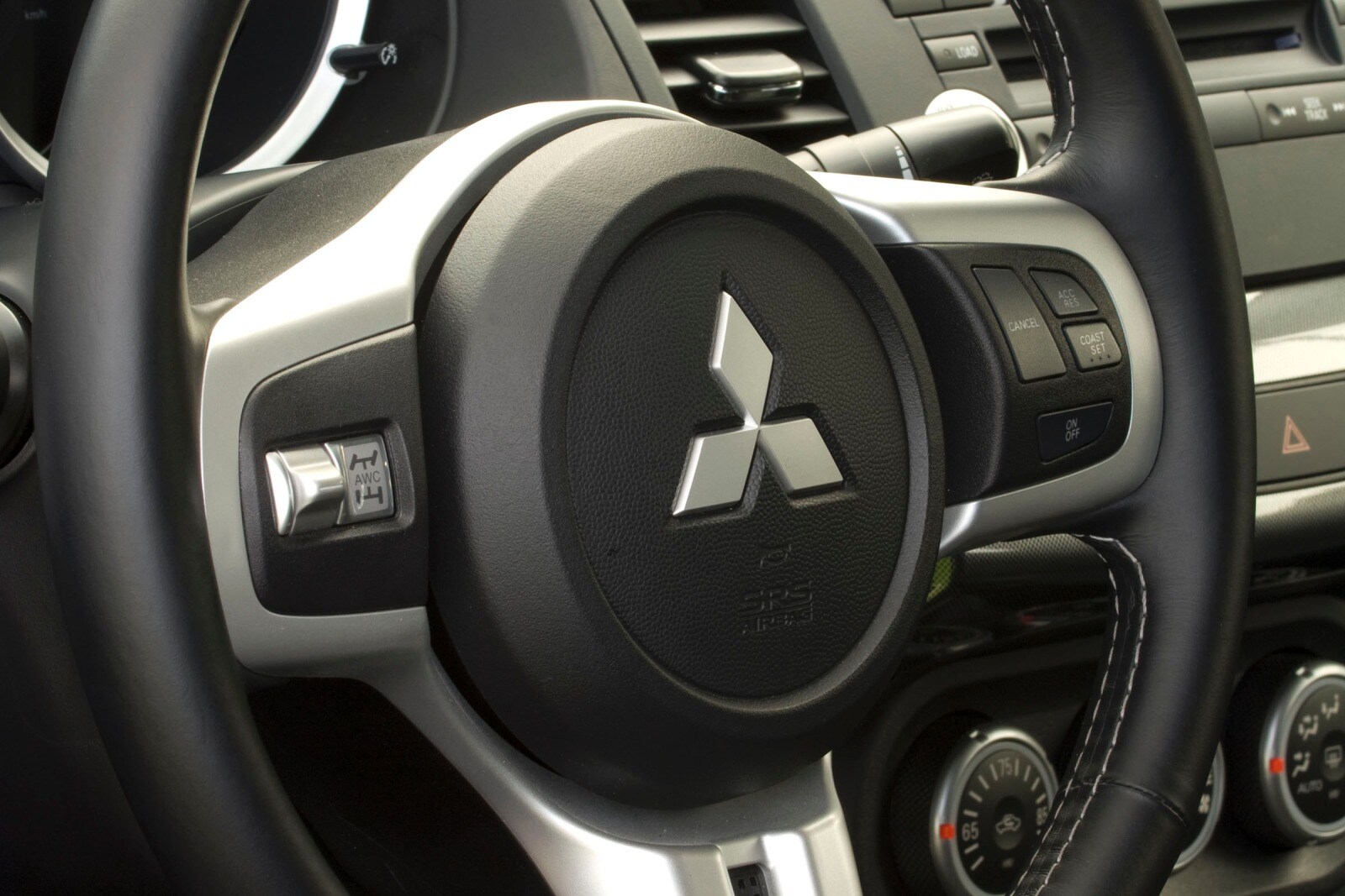 2014 Mitsubishi Lancer interior SWD