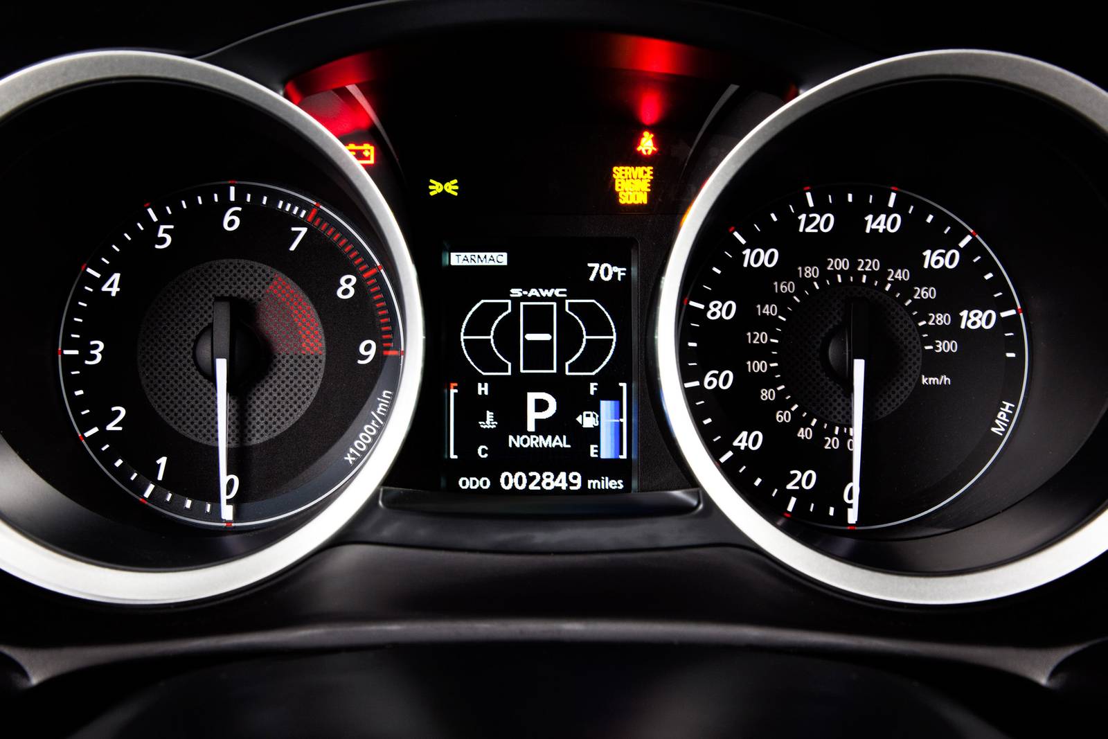 2014 Mitsubishi Lancer interior G