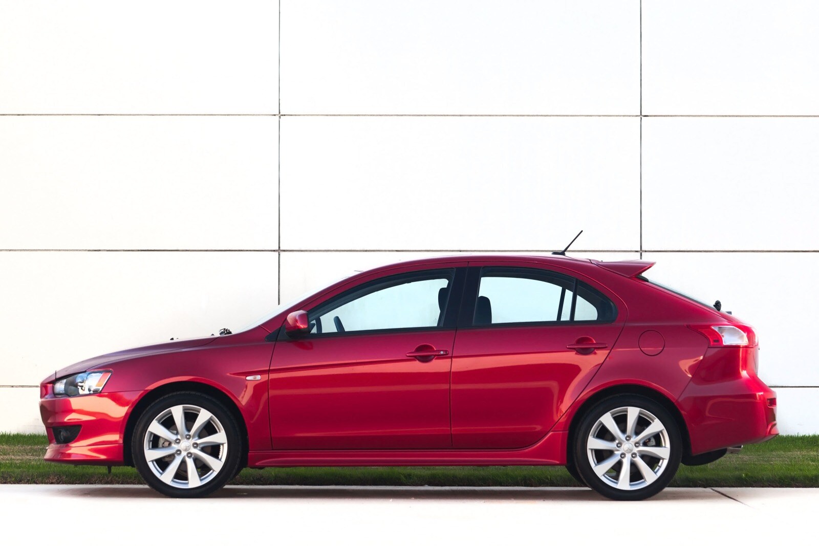 2014 Mitsubishi Lancer exterior FQ
