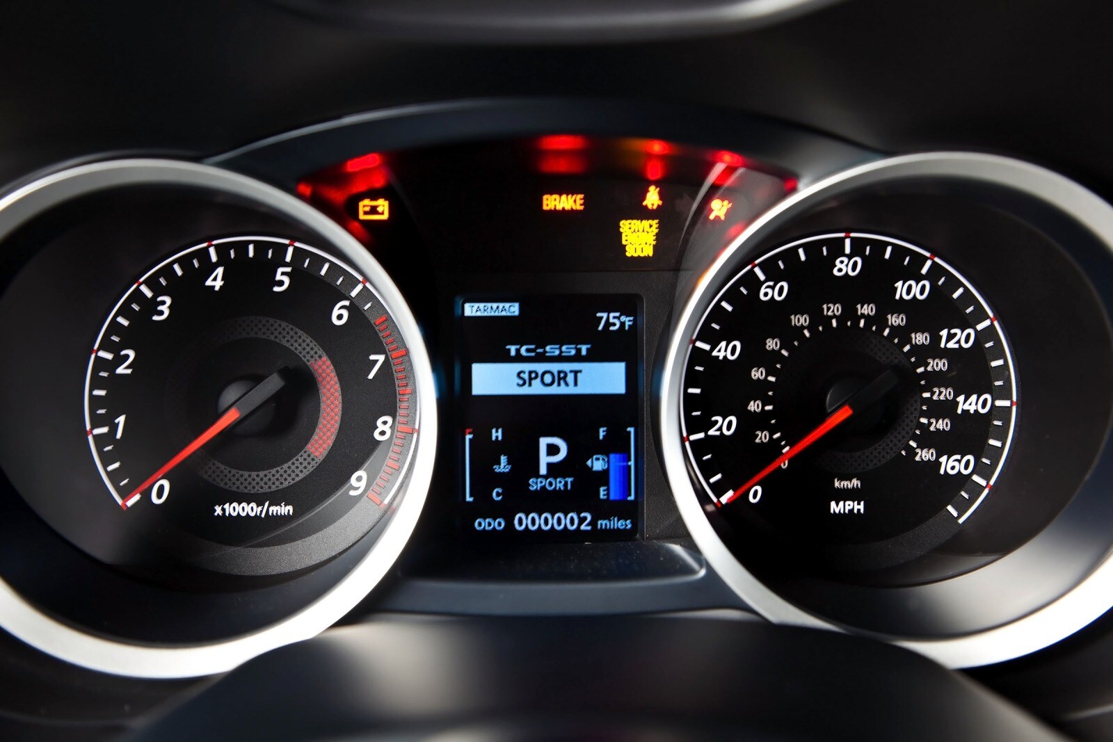 2014 Mitsubishi Lancer interior G