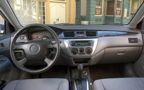2006 Mitsubishi Lancer interior D