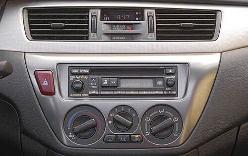 2006 Mitsubishi Lancer interior CC