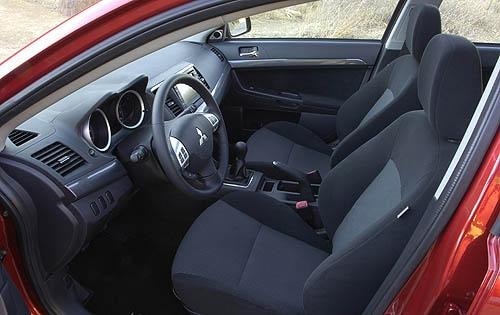2009 Mitsubishi Lancer interior I