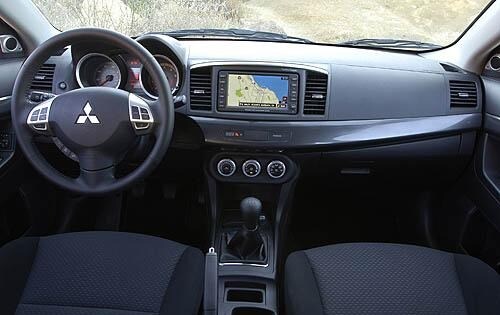 2011 Mitsubishi Lancer interior D