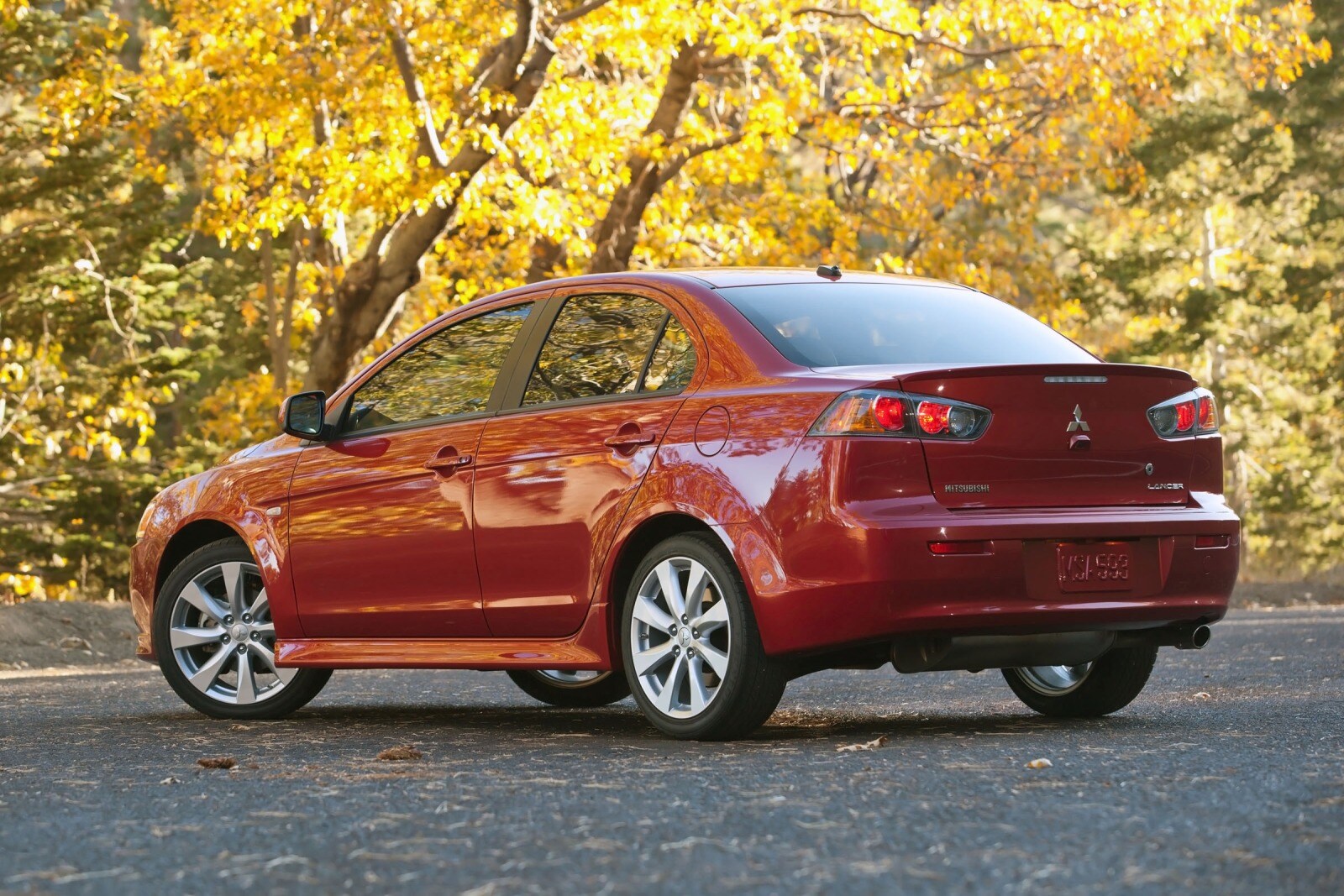2013 Mitsubishi Lancer exterior FQ