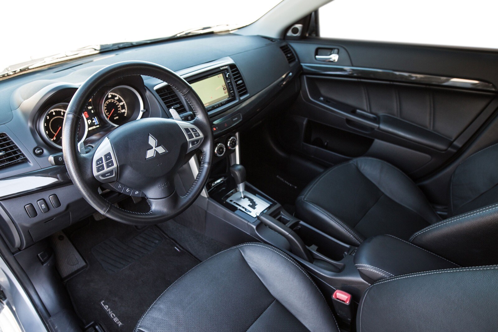 2016 Mitsubishi Lancer interior I