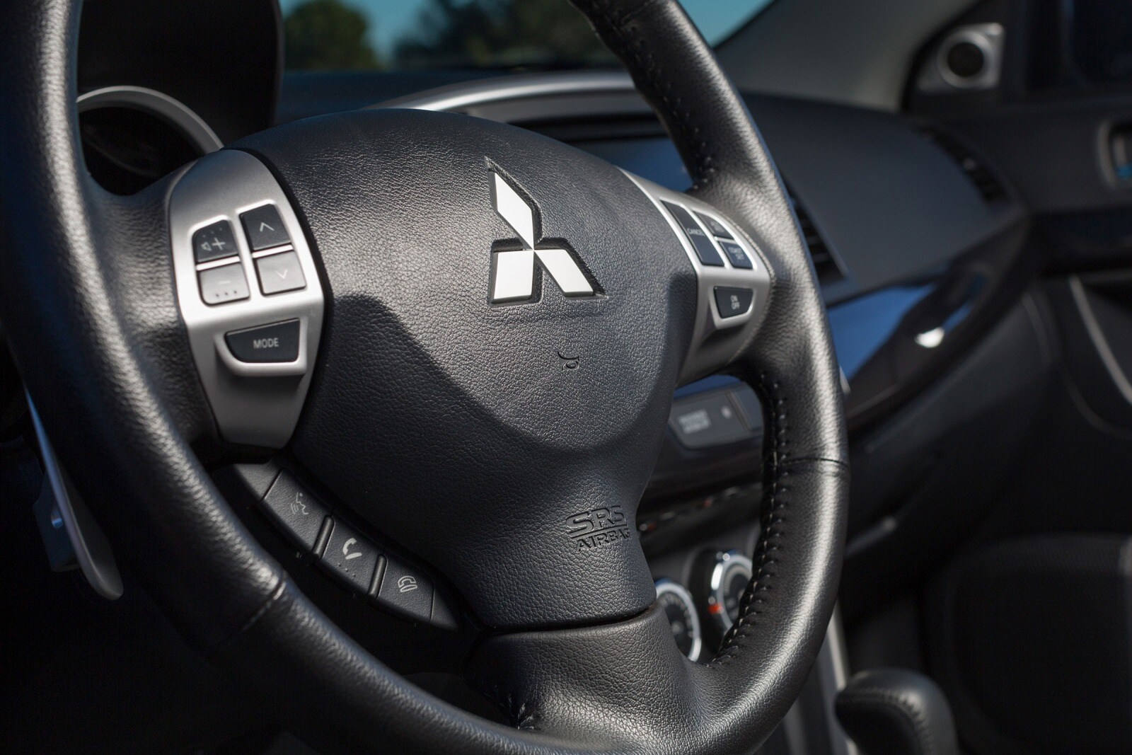 2016 Mitsubishi Lancer interior SWD