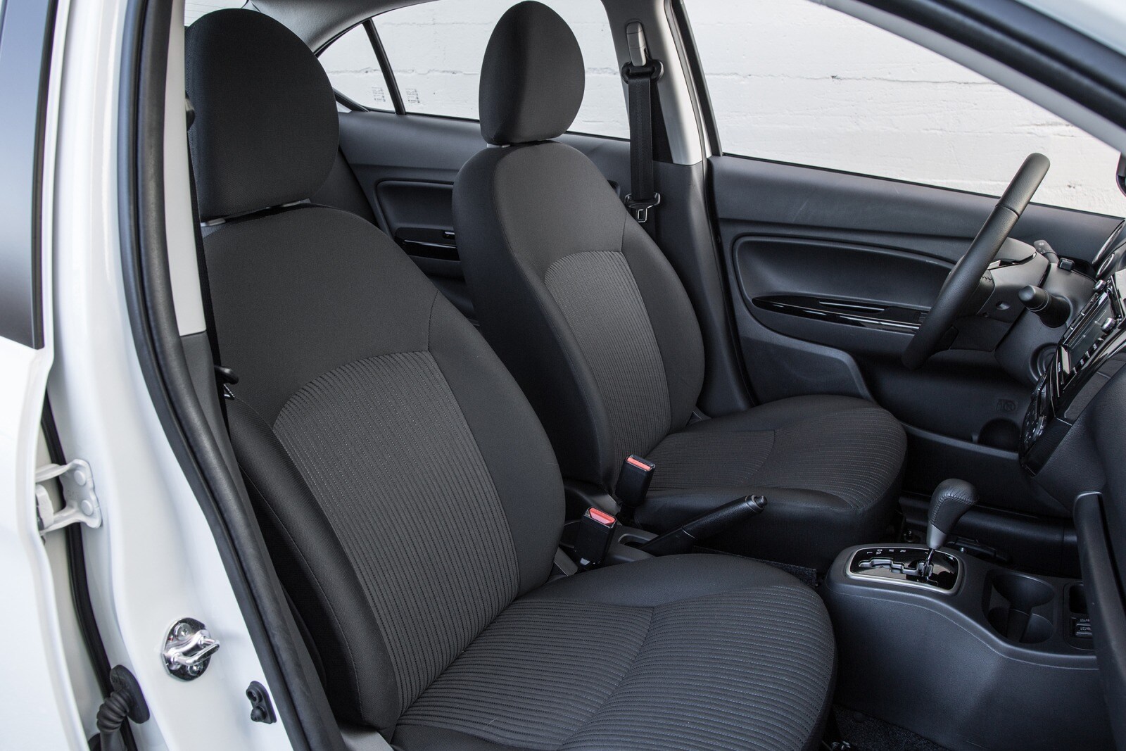 2017 Mitsubishi Mirage interior I