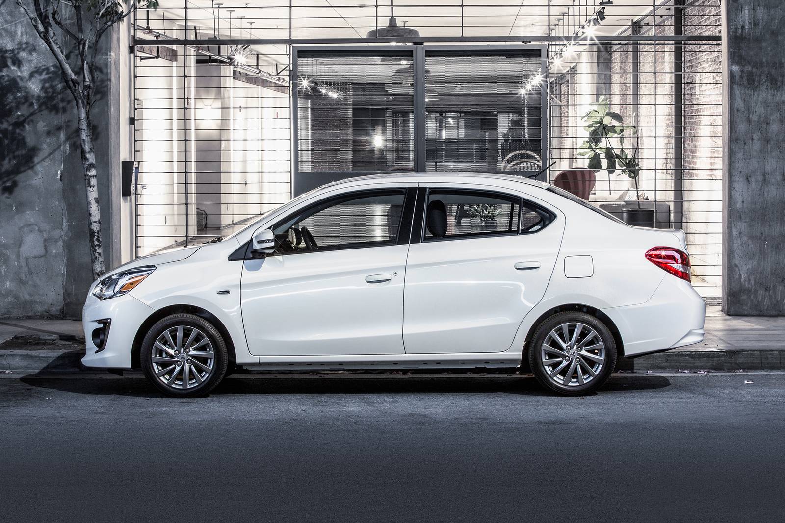 2018 Mitsubishi Mirage exterior S