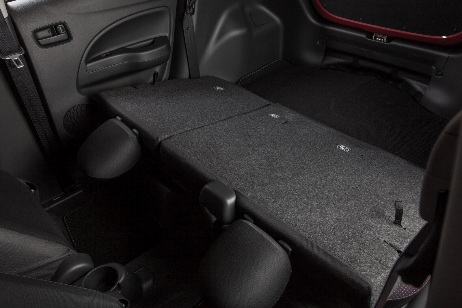 2014 Mitsubishi Mirage interior I