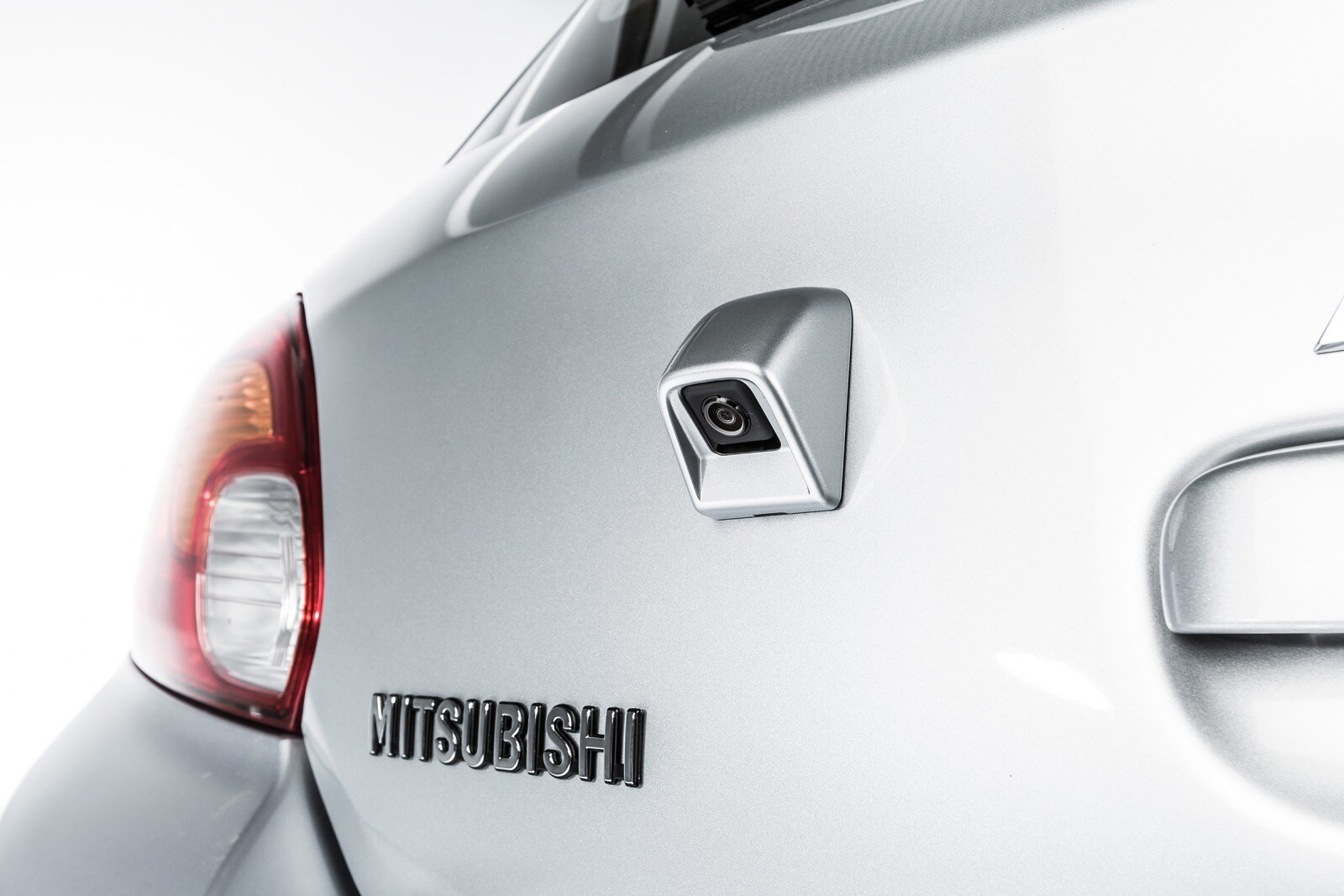 2015 Mitsubishi Mirage exterior EDETAIL