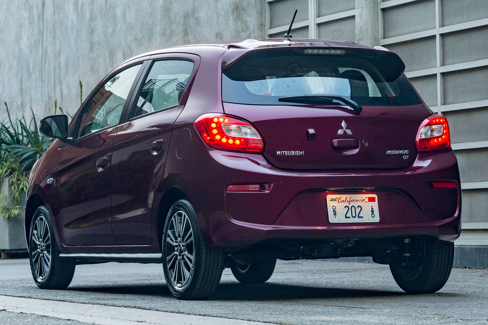 2017 Mitsubishi Mirage exterior FOG