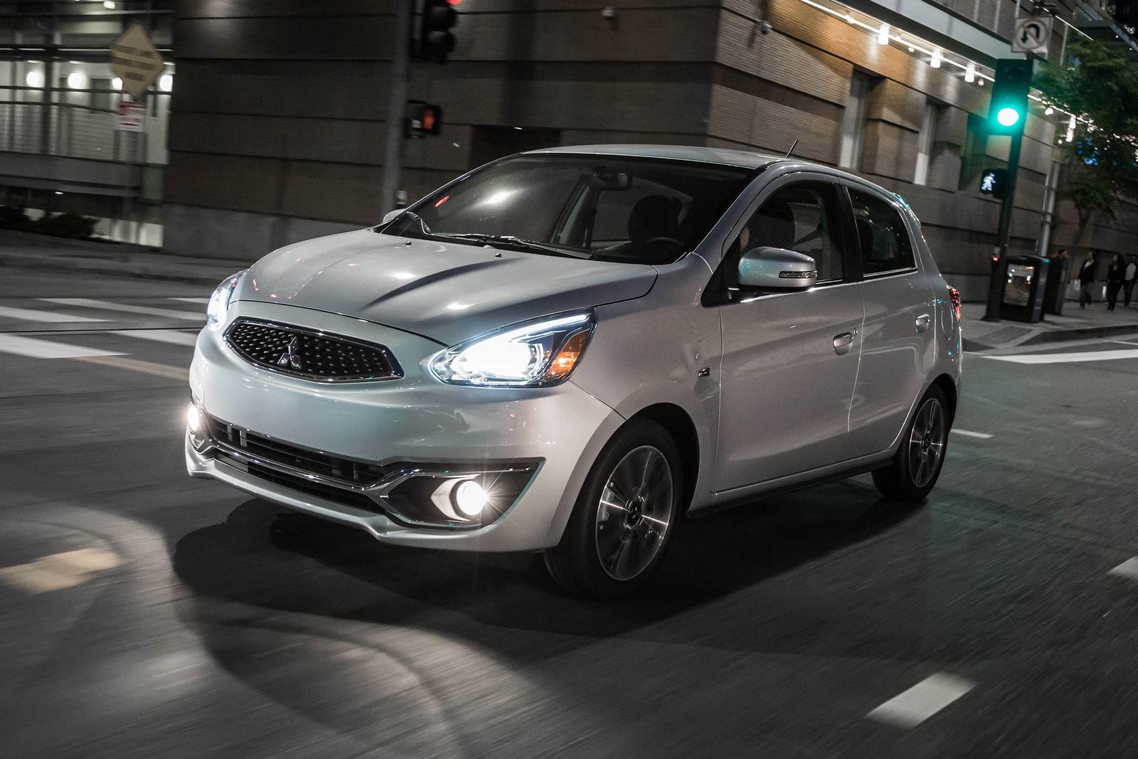 2019 Mitsubishi Mirage exterior LIFE1