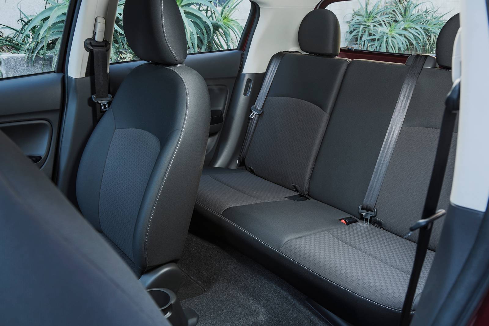 2019 Mitsubishi Mirage interior RI