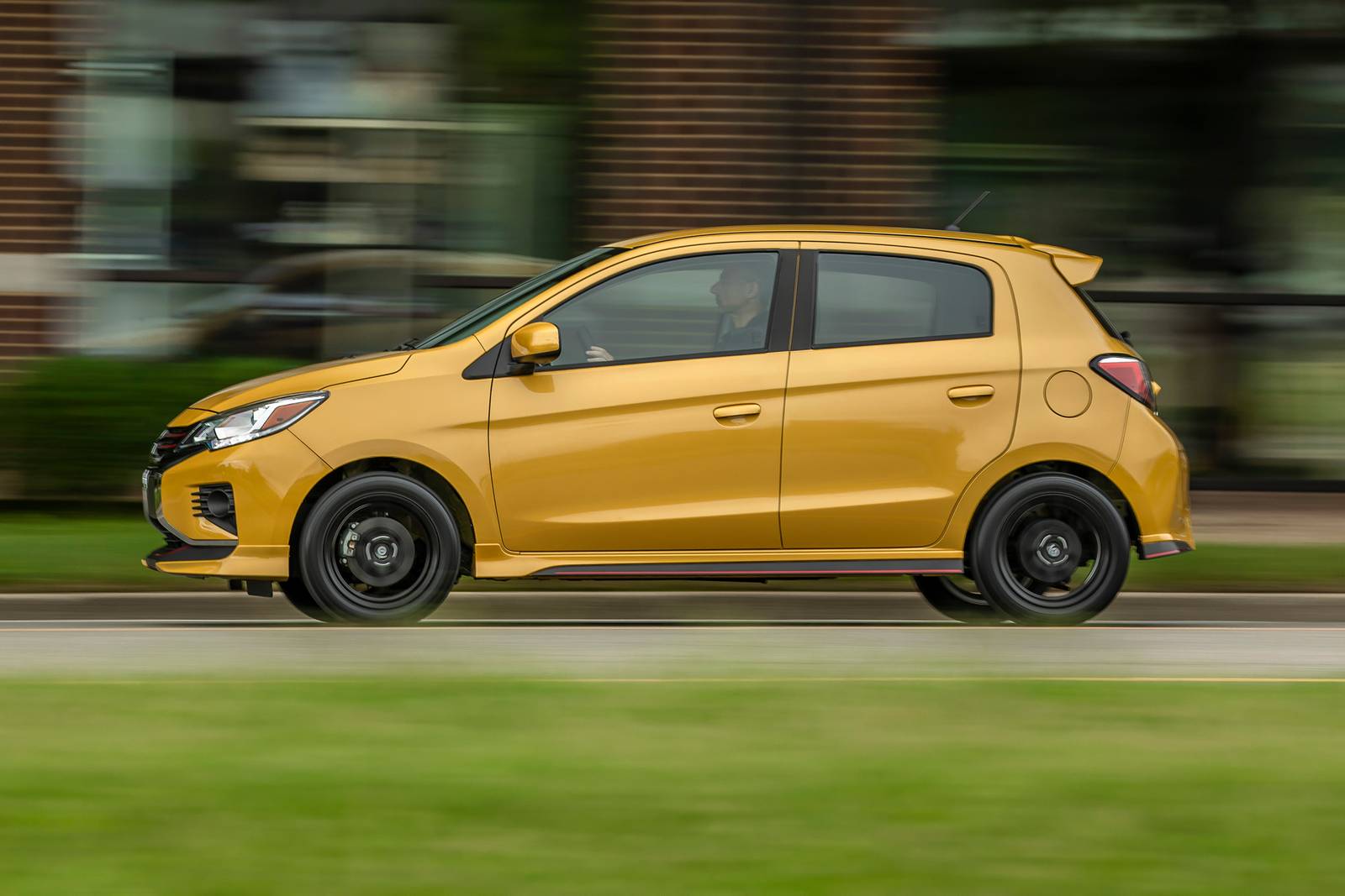 2022 Mitsubishi Mirage exterior S