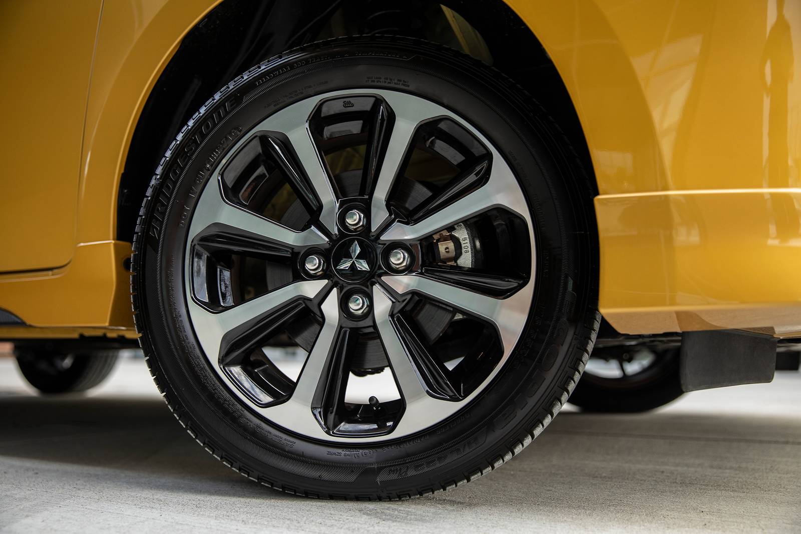 2022 Mitsubishi Mirage exterior W