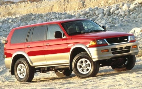 1997 Mitsubishi Montero Sport exterior FQ