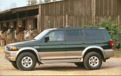1997 Mitsubishi Montero Sport exterior S
