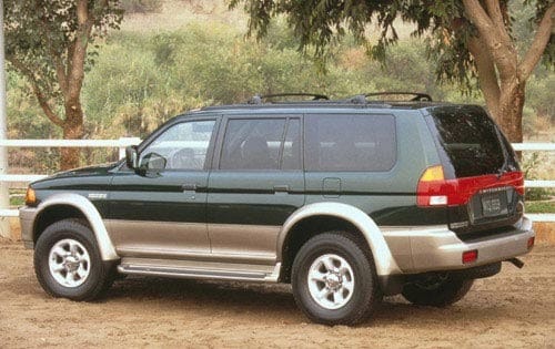 1999 Mitsubishi Montero Sport 4 Dr Limited 4WD Wagon